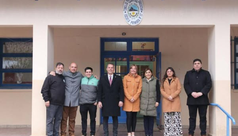 RECORRIDA INSTITUCIONAL EN LOS ANTIGUOS: INVERSIÓN EDUCATIVA Y RECUPERACIÓN DE ESPACIOS COMUNITARIOS