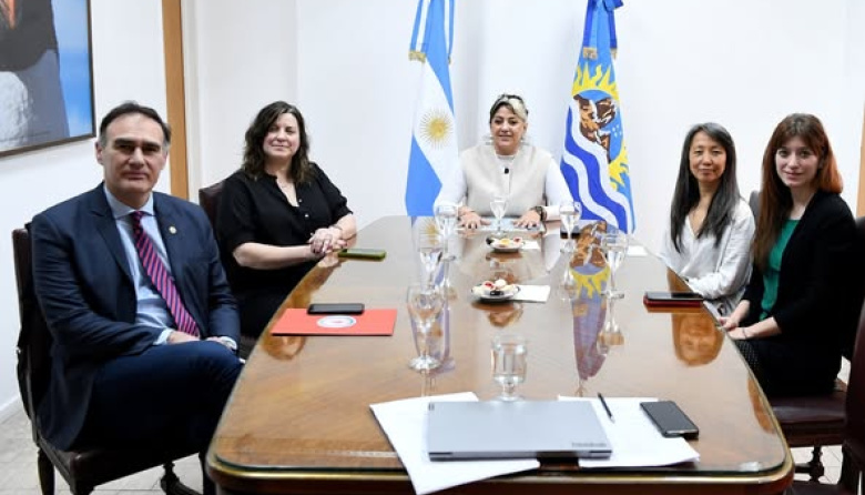 ARTICULAN ACCIONES PARA FORTALECER EL SISTEMA DE SALUD DE SANTA CRUZ
