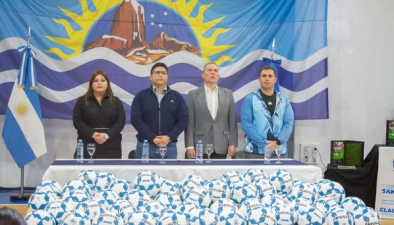 EL GOBIERNO CONTINÚA ACOMPAÑANDO EL CRECIMIENTO DEL DEPORTE BARRIAL.