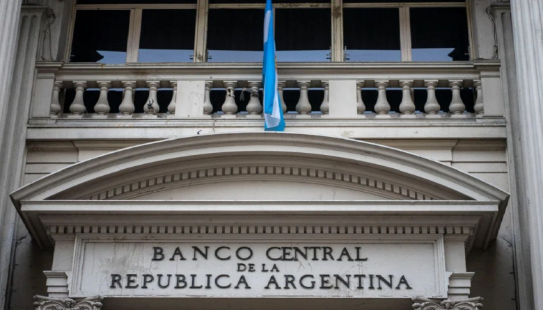 El Banco Central cerró la semana con compras por casi USD 300 millones y las reservas volvieron a crecer