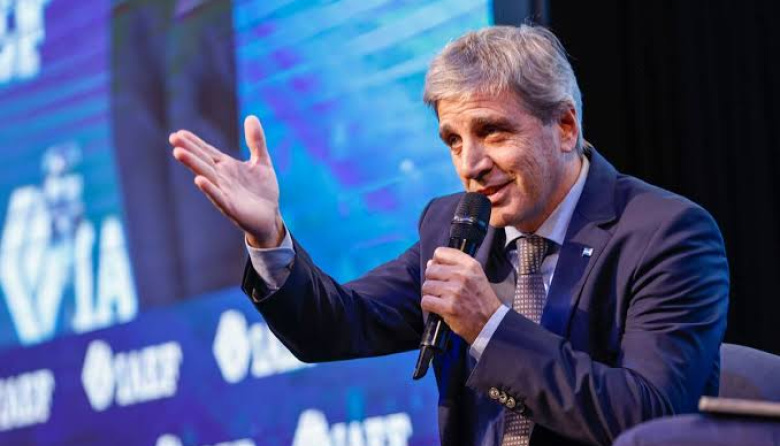 Caputo llega este martes a Bangkok