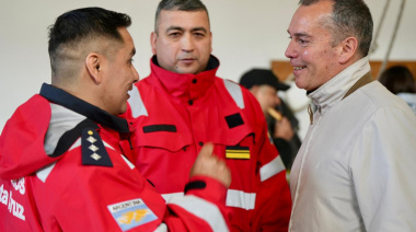 EL JEFE DE GABINETE DESTACÓ LA LABOR DE LA UNIDAD DE BOMBEROS EN EL 40° ANIVERSARIO DE EL CHALTÉN.